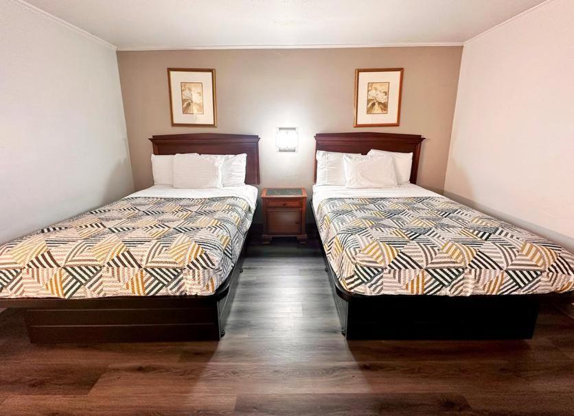 Red Carpet Inn - Stamford Ngoại thất bức ảnh