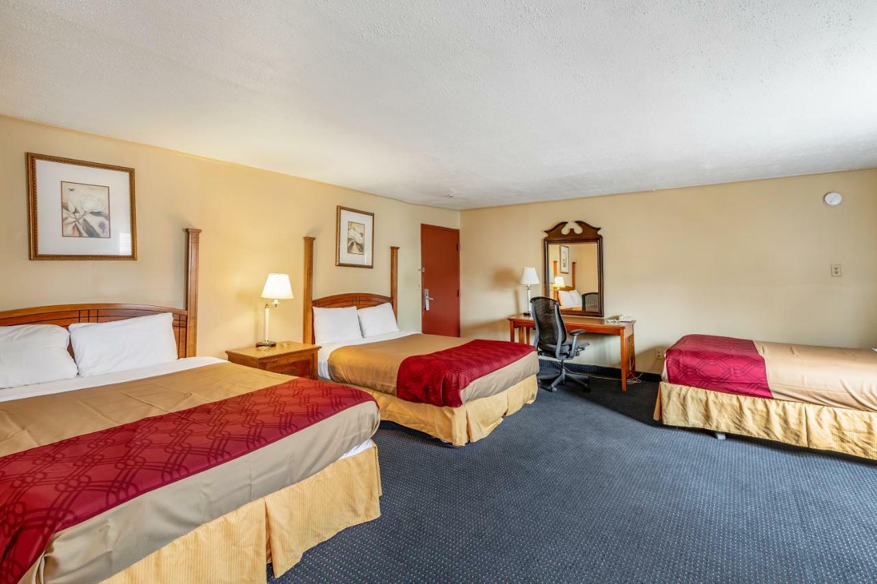 Red Carpet Inn - Stamford Ngoại thất bức ảnh